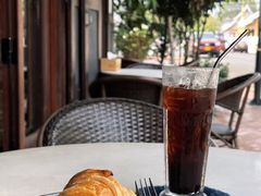 -Le Banneton Café French Bakery