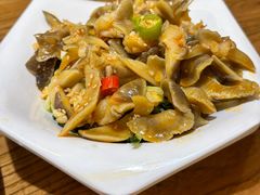 -东来菜馆•手抓海鲜家常菜•海鲜锅贴(鸽子窝店)