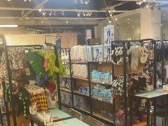 -大型宠物商超·宠海王国·宠物猫狗活体·用品·美容(新世界百货重庆店)