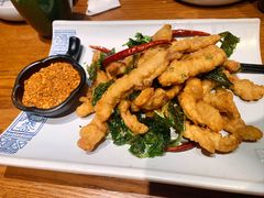 薄荷炸小酥肉-云海肴·汽锅鸡·云南菜(天山百盛优客店)