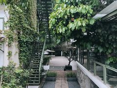 -喜洲吧·江畔老船厂·庭院餐厅(喜临院店)
