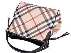 -BURBERRY(长沙IFS国金中心店)