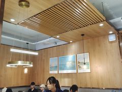 大堂-围炉肉舍•炭烤活鳗•丹东海鲜烤肉(步行街店)