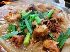 -老唐三下锅 ·张家界地标美食(溪布街店)