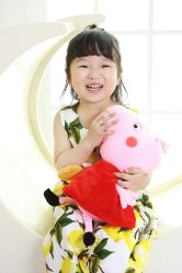 -现代经典婚纱摄影