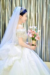 -拉瑞娜LaReine婚纱礼服高级定制