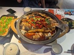 -鸣记脆皮烤鱼·海鲜烤鱼(三八广场店)