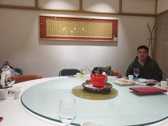 -渝信川菜 · 川味家常菜(财富购物中心店)