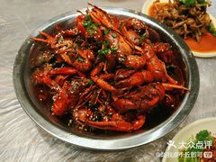 -巴厘龙虾·榜首油焖大虾(音乐学院·沿江酒馆店)