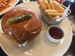 -WOLFGANG PUCK KITCHEN & BAR(迪士尼小镇店)