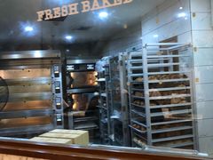 面包甜点陈列柜-WHEAT&BAKER-麥(凯德来福士店)