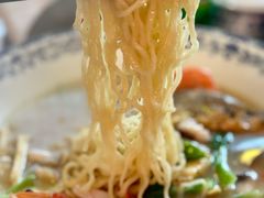 -霆记海鲜·只为这碗面(滨江店)