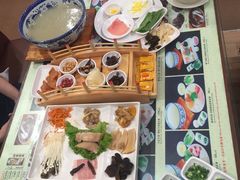 -桥香园正宗过桥米线(机场五店)