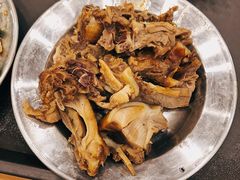 -华中科技大学东三学生食堂
