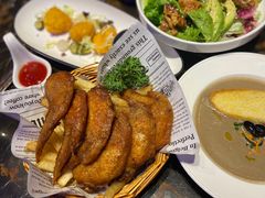 椒盐鸡翅配薯条-MOSSO德国餐厅·音乐酒吧(环宇荟店)