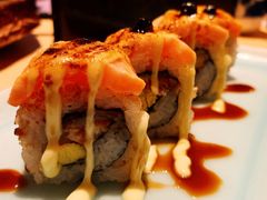 三文鱼焦糖卷-小山日本料理(电子大厦店)