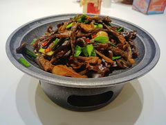 小炒藏香菌-真地道京味府·鲜橙烤鸭·北京菜(朝外大街东大桥店)