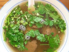 牛肉粉丝汤-鑫震源·苏式大虾生煎(山塘街店)