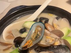 -港丽餐厅(高德置地店)