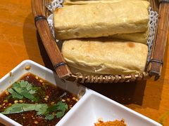 -老滇山寨•云南特色菜•地方菜•民族风情歌舞表演(金碧店)