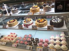 面包甜点陈列柜-仟吉KenGee(国贸360店)