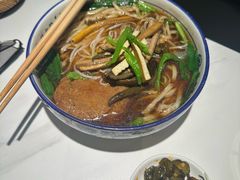 -镇南锅盖面馆(解放路店)