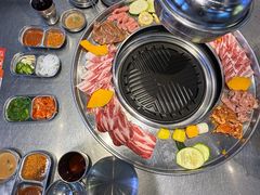 -哈哈碳都·牛肋条无限自助烤肉(台江万达店)