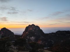 -黄山光明顶山庄