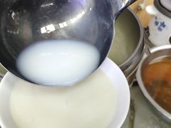 -渝之汇牛肉豌杂面