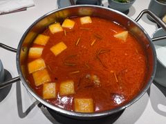 酸汤猪手火锅-小街猪手(团结湖店)