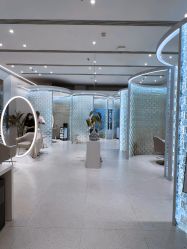 -Meng Lang 梦郎白金店