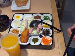 -阿香米线(凯德广场.1818店)