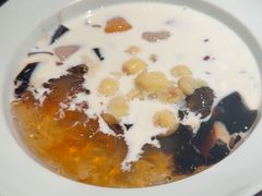 -RUXU入续糖水铺与包(卓悦中心店)
