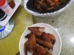 红烧乳鸽-煲煲掂风味煲仔饭餐厅(西区店)