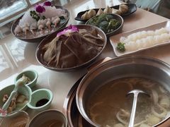 -喃喃椰·糟粕醋·椰子鸡火锅(七堡花园店)