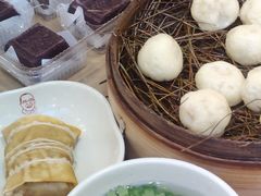 -佬钱湾仔(衣裳街店)