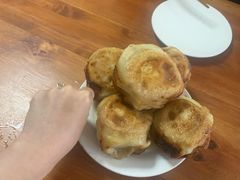 -宝瑞门钉肉饼店