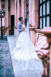 欧美时尚-巴黎婚纱摄影工作室