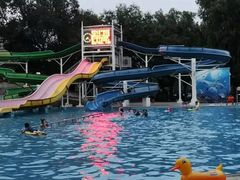 -青年湖公园水上世界