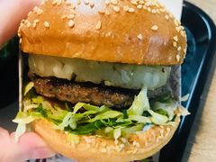 -The Habit Burger Grill 哈比特汉堡(复兴soho店)