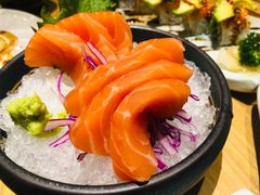三文鱼刺身-Hatsune隐泉日式料理(SKP店)
