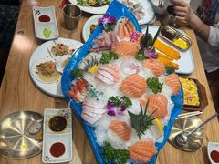 -青瓦餐厅·生鱼片·韩园烤肉(西塔店)