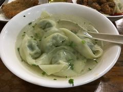 汤馄饨-潘国仙耳光馄饨(黄家阙路店)
