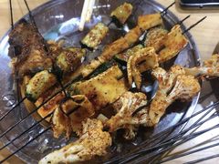 葱爆牦牛肉-张四烤羊肉(西藏自治区拉萨市丹杰林巷店)