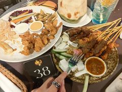 -Sunset Bar(丹绒亚路香格里拉店)