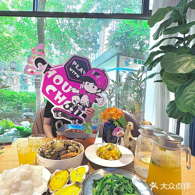 来南宁！捞汁海鲜+周杰伦演唱会，爽到飞起！