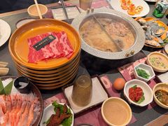 -牛YO寿喜烧·铁板烧和牛火锅自助(市府恒隆店)
