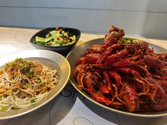 -巴厘龙虾·榜首油焖大虾(音乐学院·沿江酒馆店)