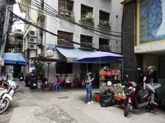 -Bánh Mì Huynh Hoa