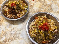 -灵山卢梅燕粉店